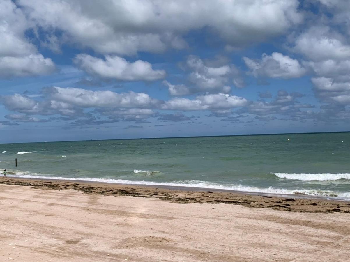 Saint-Aubin-Sur-Mer: Bel Appartement Traversant Zewnętrze zdjęcie